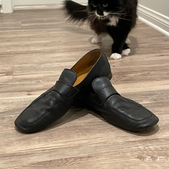 Gucci leather slip on loafers - Picture 1 of 8